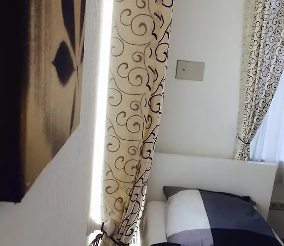 בית הארחה Rael-boardinghouse 3*